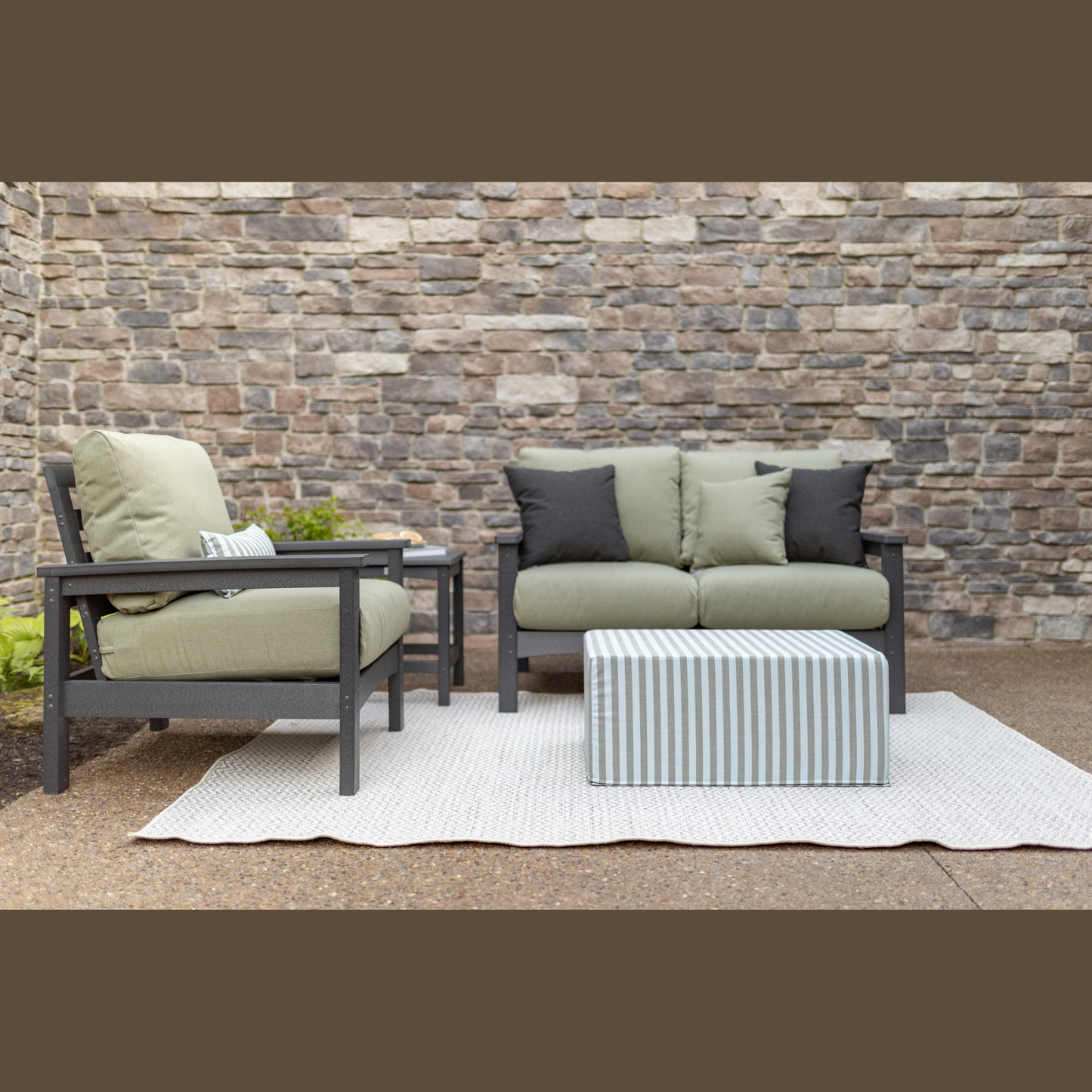 Berlin Gardens Camden Love Seat Group A Fabric