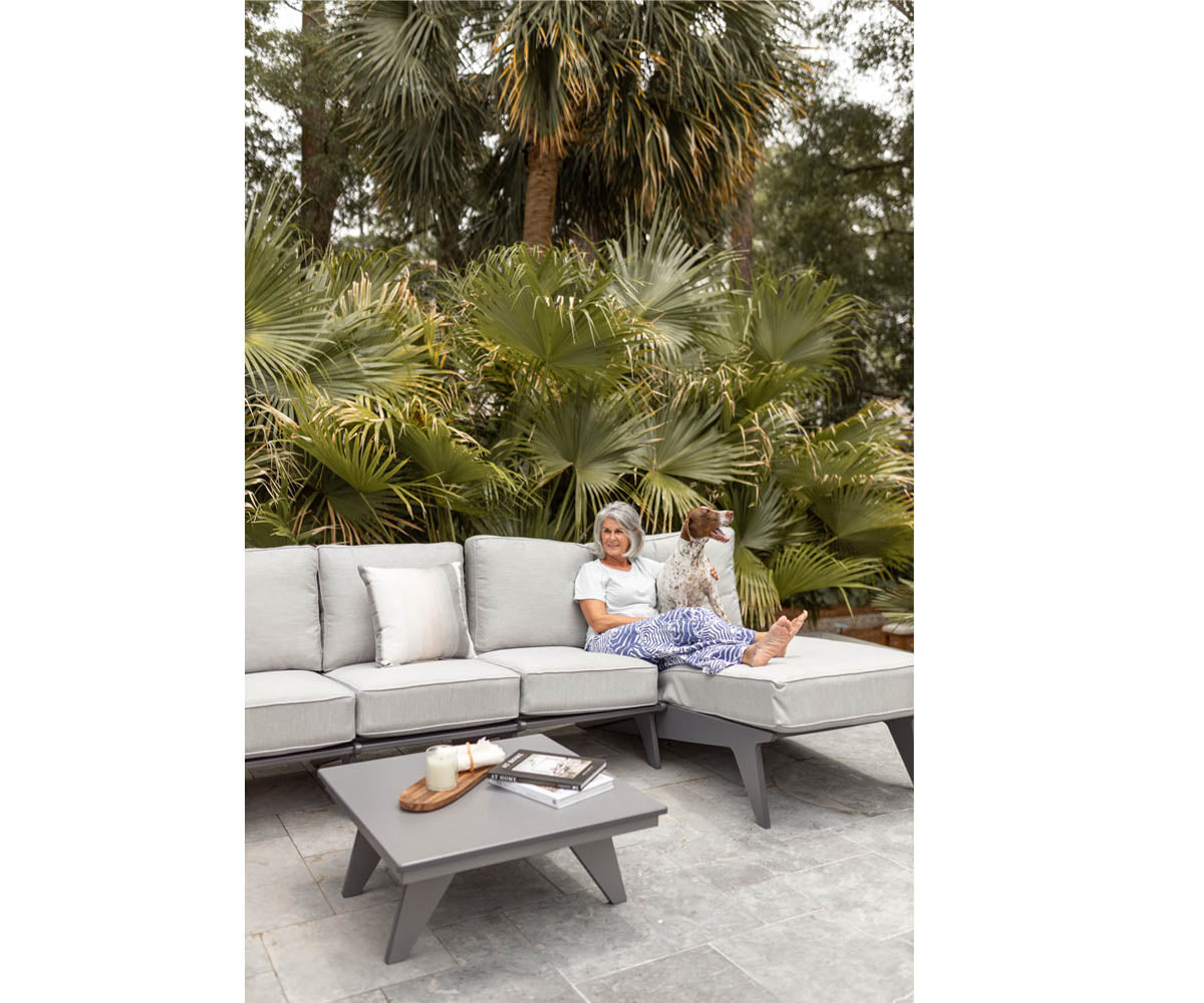 Berlin Gardens Holland Love Seat Holland Cushion Group B Fabric