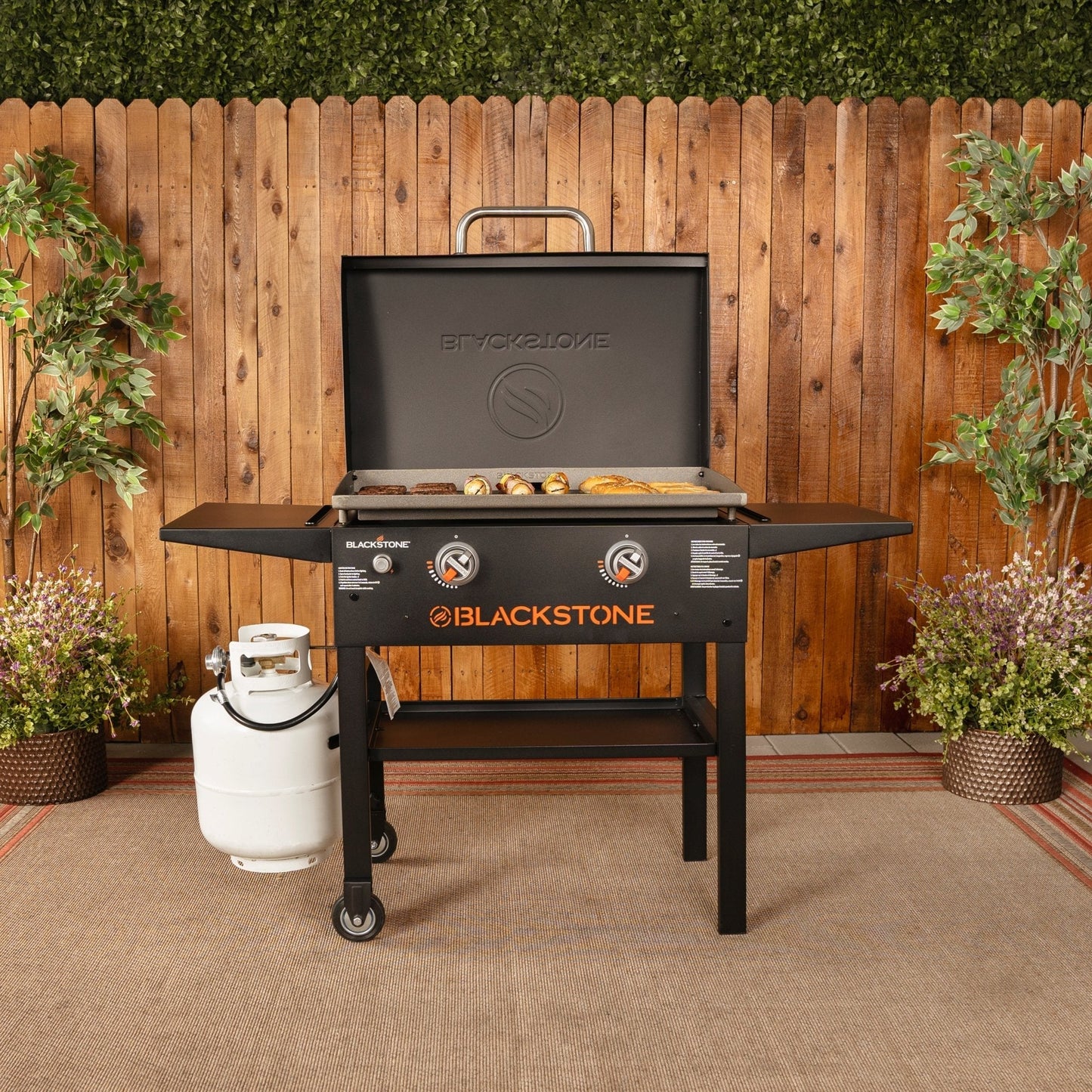 Blackstone 28" Griddle W/Hood