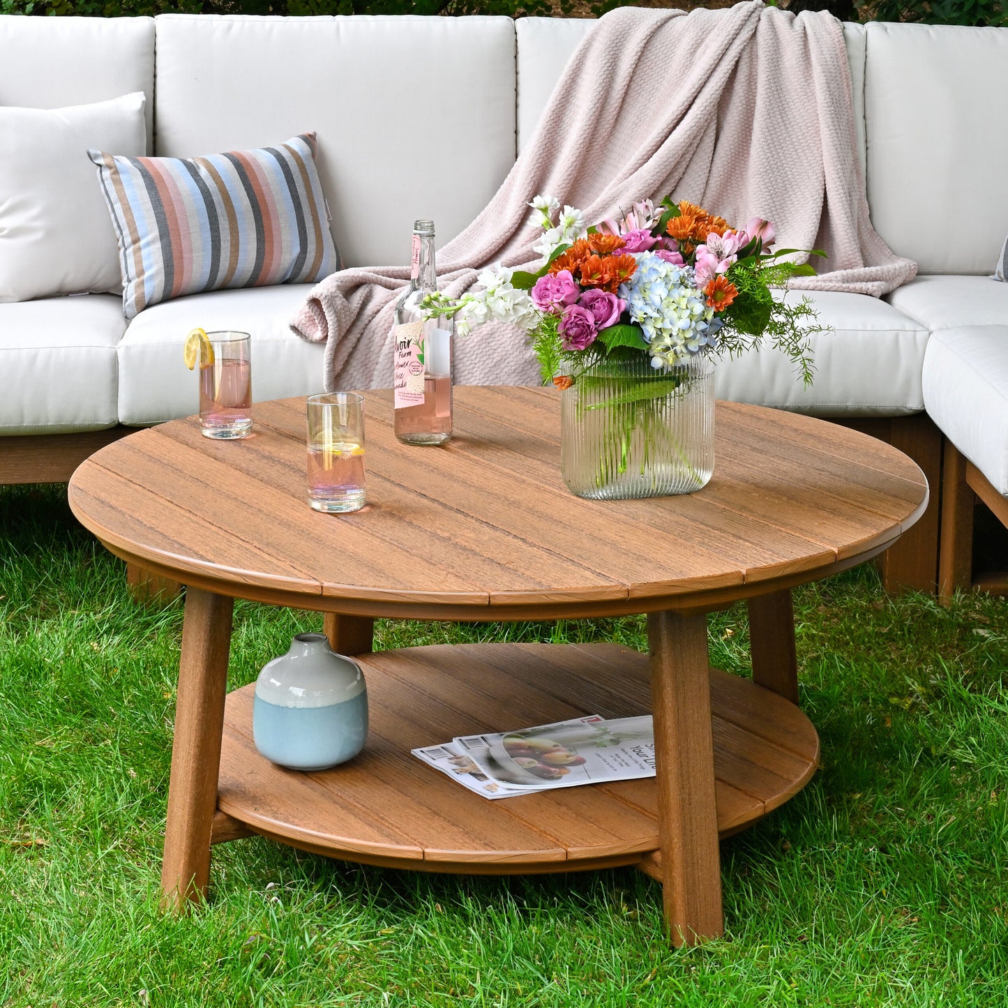LuxCraft Deluxe Conversation Table