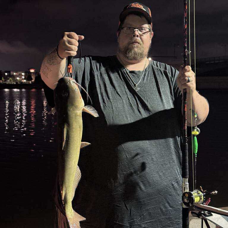 Catfish Pro Black Dragon Fire Casting Rod